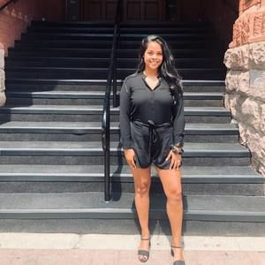 Meet your Posher, Jade